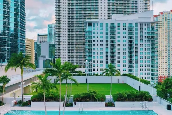 Photo 1 - Brickell Sea View 2BR by Palermo Home