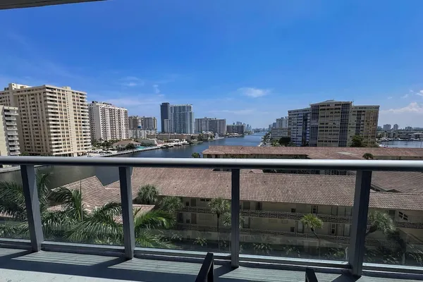 Photo 1 - Modern Beachwalk Apt 805