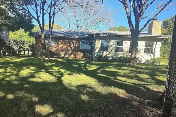 Photo 1 - Lazy Cove Waterfront Getaway on Lake Lbj!