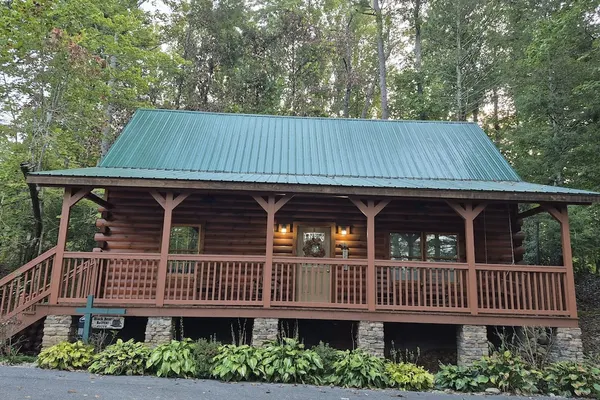 Photo 1 - Black Bear Retreat 2 Beds! 2 Bedroom Cabin