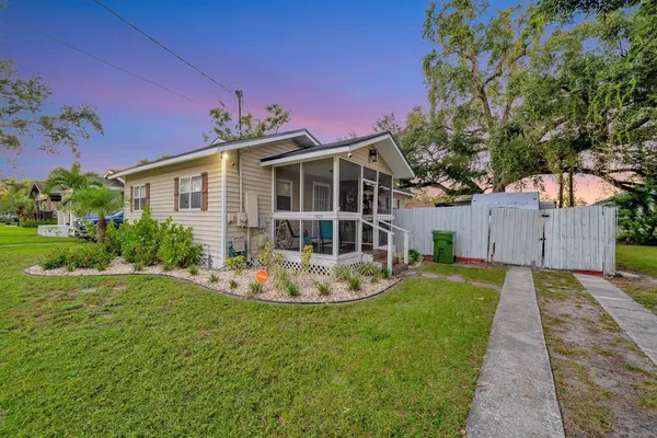 Photo 1 - Family Pet Friendly Getaway With Porch Fire Pit Yard