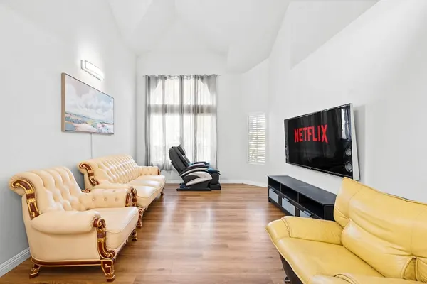 Photo 1 - Bright Family Getaway w Garage Prime Socal Location