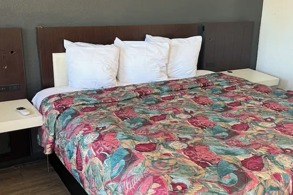 Photo 1 - Classic Inn Motel