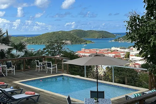 Photo 1 - The Green Iguana Hotel