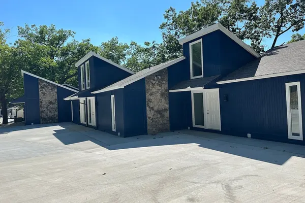 Photo 1 - Our Cove Retreat - Perfect for Wave-free Swimming, Tanning & Prime Location Fun!