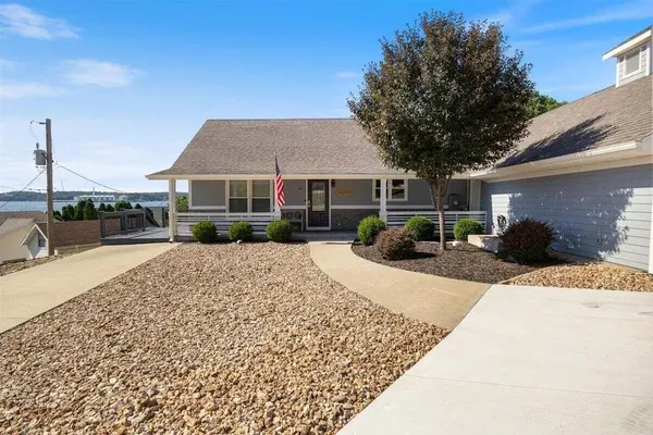 Photo 1 - Lakefront Home With Game Room, Firepits & Gazebo at 3MM