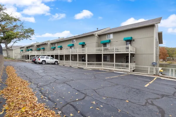 Photo 1 - Central Location, Unlimited Indoor & Outdoor Fun