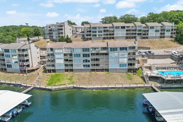 Photo 1 - Stunning Views, Inviting Pools, and Endless Fun!