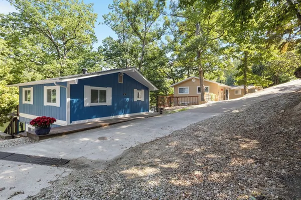 Photo 1 - Minutes From the Strip - Nightlife and Dining!