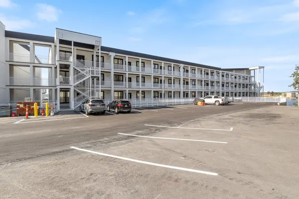 Photo 1 - Brand New Complex, Central Location, Amazing Views