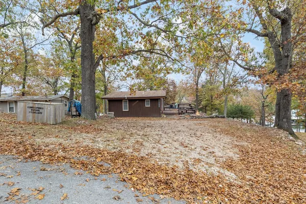 Photo 1 - Stunning Lake View On A Nice & Quiet Relaxing Home
