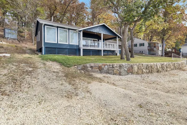 Photo 1 - Sunset & Lake Views, Kayak, Outdoor Dining & Seats