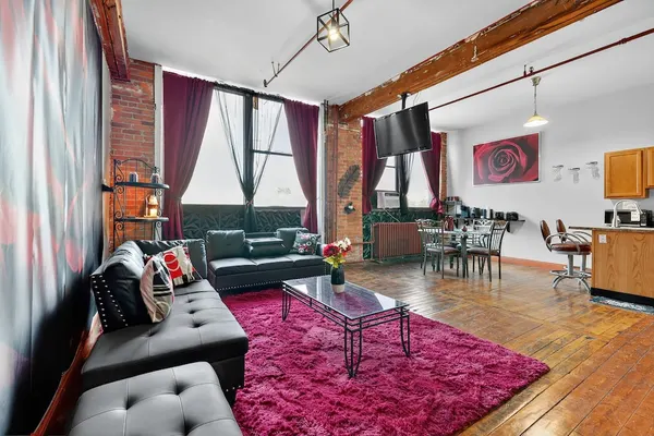 Photo 1 - Beautiful 'rose Themed' Loft Near Downtown Detroit 1 Bedroom Apts