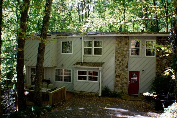 Photo 1 - Scenic Solitude 3 Bedroom Cabin