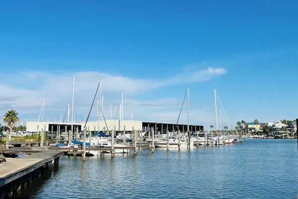 Photo 1 - Marina Maison 2bdr Condo