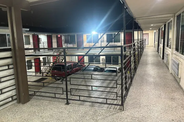 Photo 1 - Mirror Motel