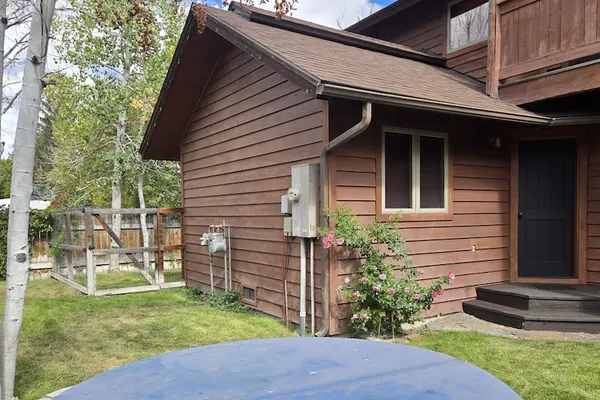 Photo 1 - Creekside on Quigley - 3BD Private Home on Trails + Hot Tub