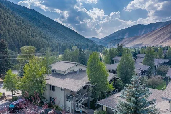 Photo 1 - The Fields - 110 is a Cozy Mountain Condo With Access to Everything - Community Hot Tub