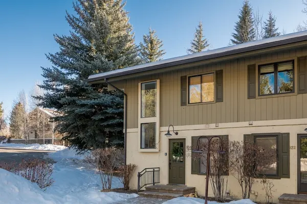 Photo 1 - Andora Villa #123 Newly Remodeled 2 BR / 2bath, Centrally Located, Close to Town Center