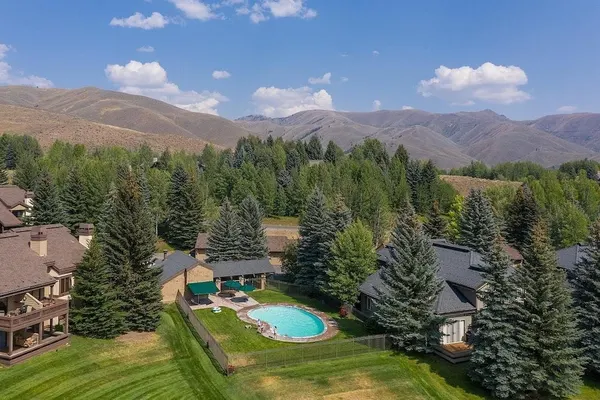 Photo 1 - 2BD Fairway Nine Golf Condo + Free Resort Amenities