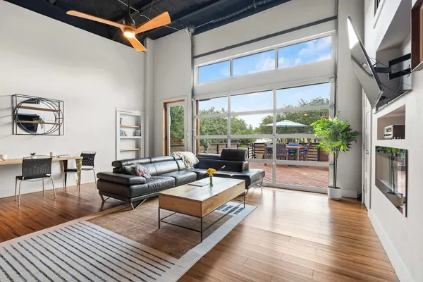 Photo 1 - Contemporary 3BR Country Gem Swim Spa Fire Pit