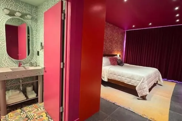 Photo 1 - Hotel Hilo 203