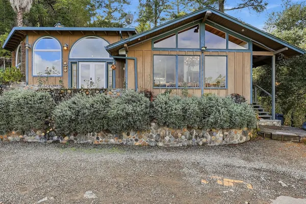 Photo 1 - Adventure Alexander Valley Lodge With Pool & Hot Tub 6 Bedroom Villa