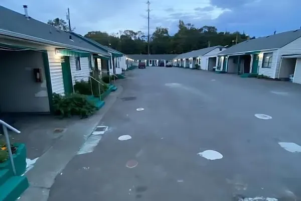 Photo 1 - Tacoma Center Motel