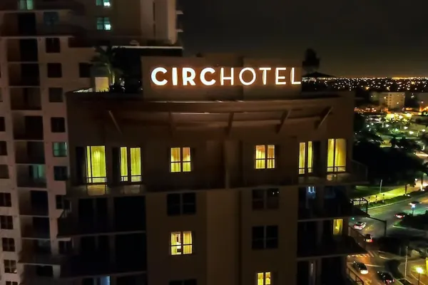 Photo 1 - CIRC Hotel By Hosteeva