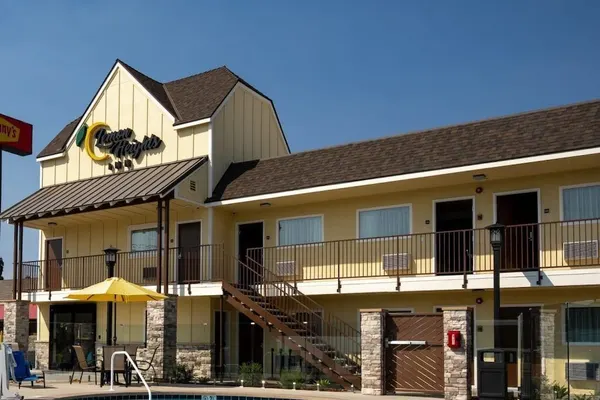 Photo 1 - Lemon Heights Inn