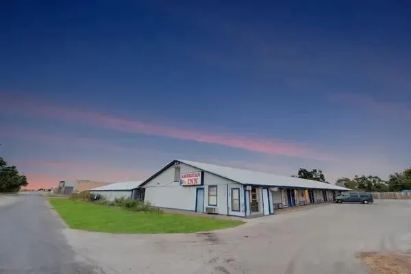 Photo 1 - American Inn By Hotel O Vernon Us 287