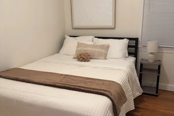 Photo 1 - 104 E Reed Alexandria