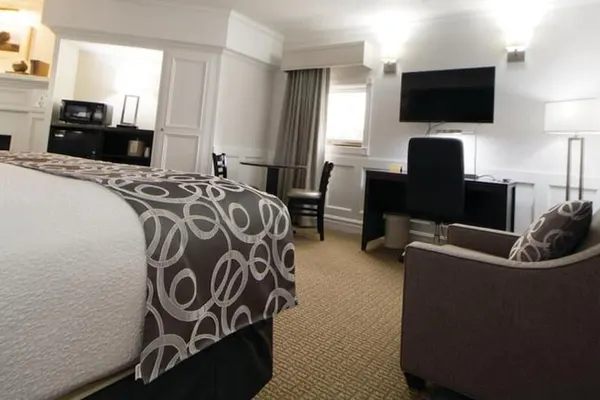 Photo 1 - University Inn