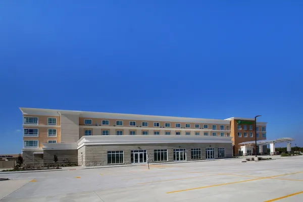 Photo 1 - Holiday Inn Peoria At Grand Prairie by IHG
