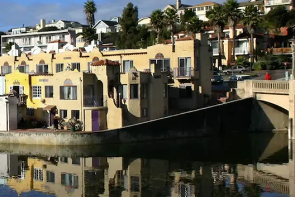 Photo 1 - Capitola Venetian Hotel