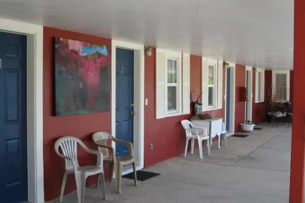 Photo 1 - Big Horn Motel