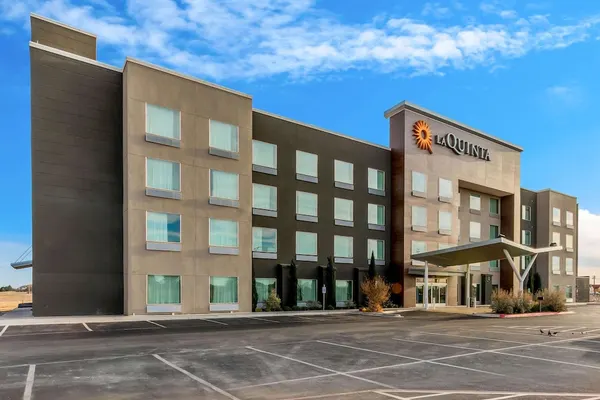 Photo 1 - La Quinta Inn & Suites by Wyndham Odessa N. - Sienna Tower