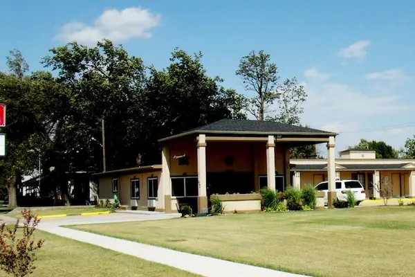 Photo 1 - Country Inn Sterling