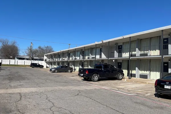 Photo 1 - Motel 6 Sherman, TX
