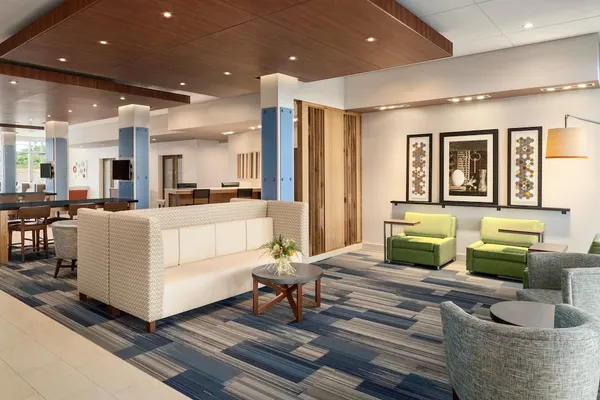 Photo 1 - Holiday Inn Express & Suites Duluth North - Miller Hill by IHG