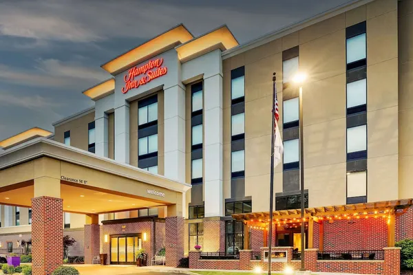 Photo 1 - Hampton Inn & Suites Rome