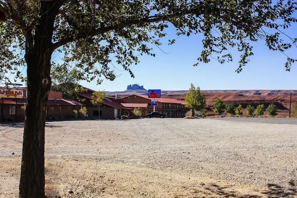 Photo 1 - Hat Rock Inn