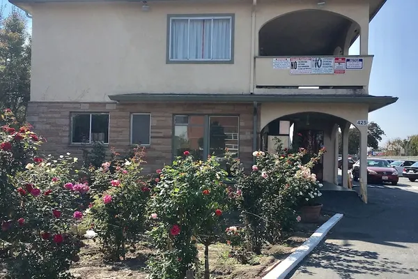 Photo 1 - Motel 6 Richmond, CA – Civic Center