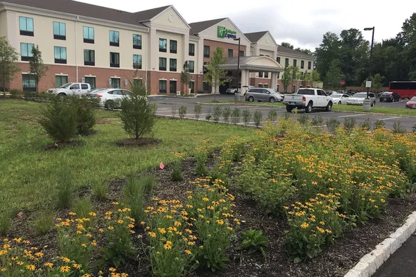Photo 1 - Holiday Inn Express Bordentown - Trenton South by IHG