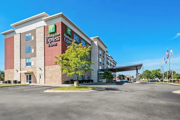 Photo 1 - Holiday Inn Express & Suites Detroit Northwest - Livonia by IHG