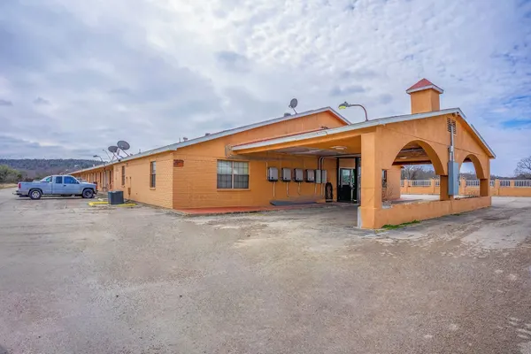 Photo 1 - Executive Inn By OYO Mineral Wells US-180