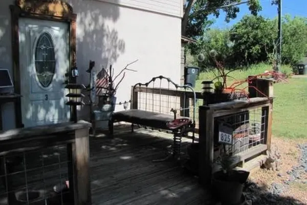 Photo 1 - Covered Wagon B&B Guesthouse
