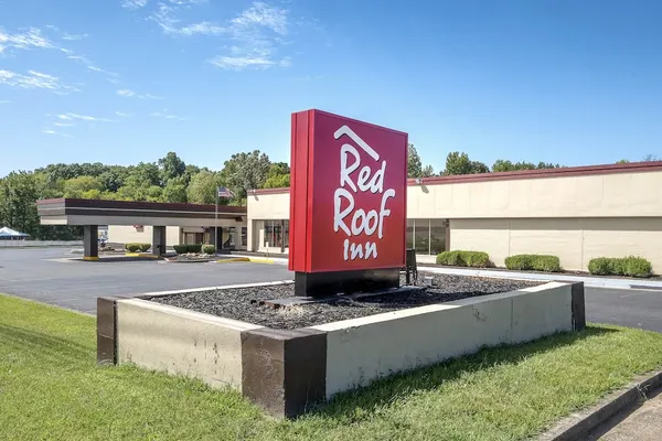 Photo 1 - Red Roof Inn Murray