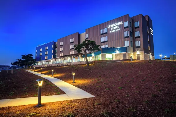 Photo 1 - SpringHill Suites by Marriott The Dunes On Monterey Bay