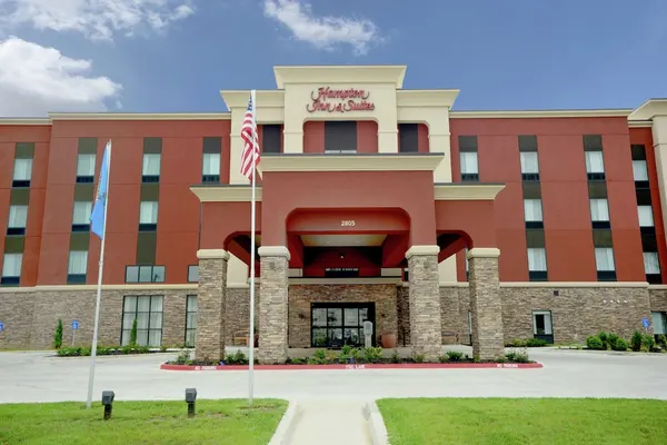 Photo 1 - Hampton Inn & Suites Ponca City